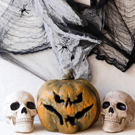 Ozdoba na Halloween pajęczyna z 2 pająkami dekoracja sieć pajęcza 3,5 m